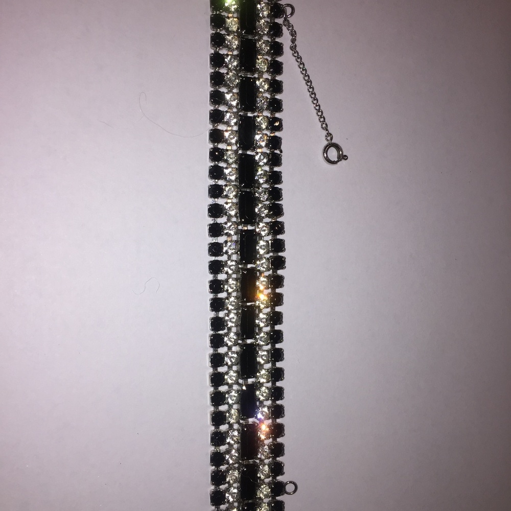 Rhinestone black and crystal bracelet very Pretty!
